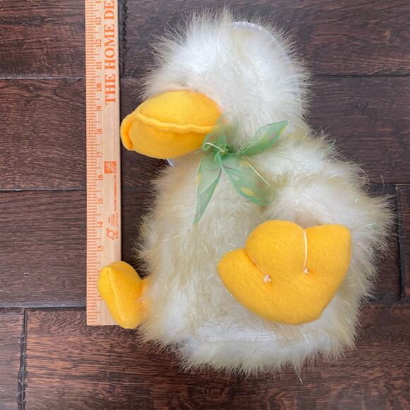 Chantilly Lane Duck Plush Animated Singing You Are My Sunshine Flaps Wings PBC - Picture 12 of 12